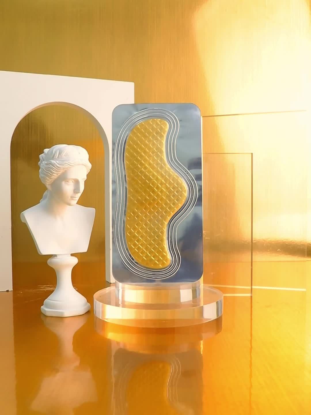 5-Piece ILISYA Golden Collagen Forehead Patches - Replenish Water, Deeply Moisturize, Anti-Aging, Smooth Wrinkles, and Hydrate Skin with 24K Golden Essence